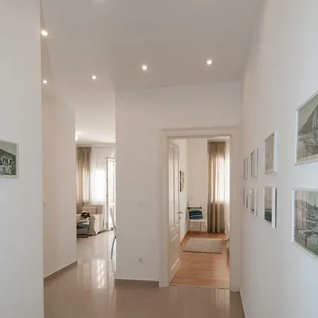 Iva, Centar Appartement